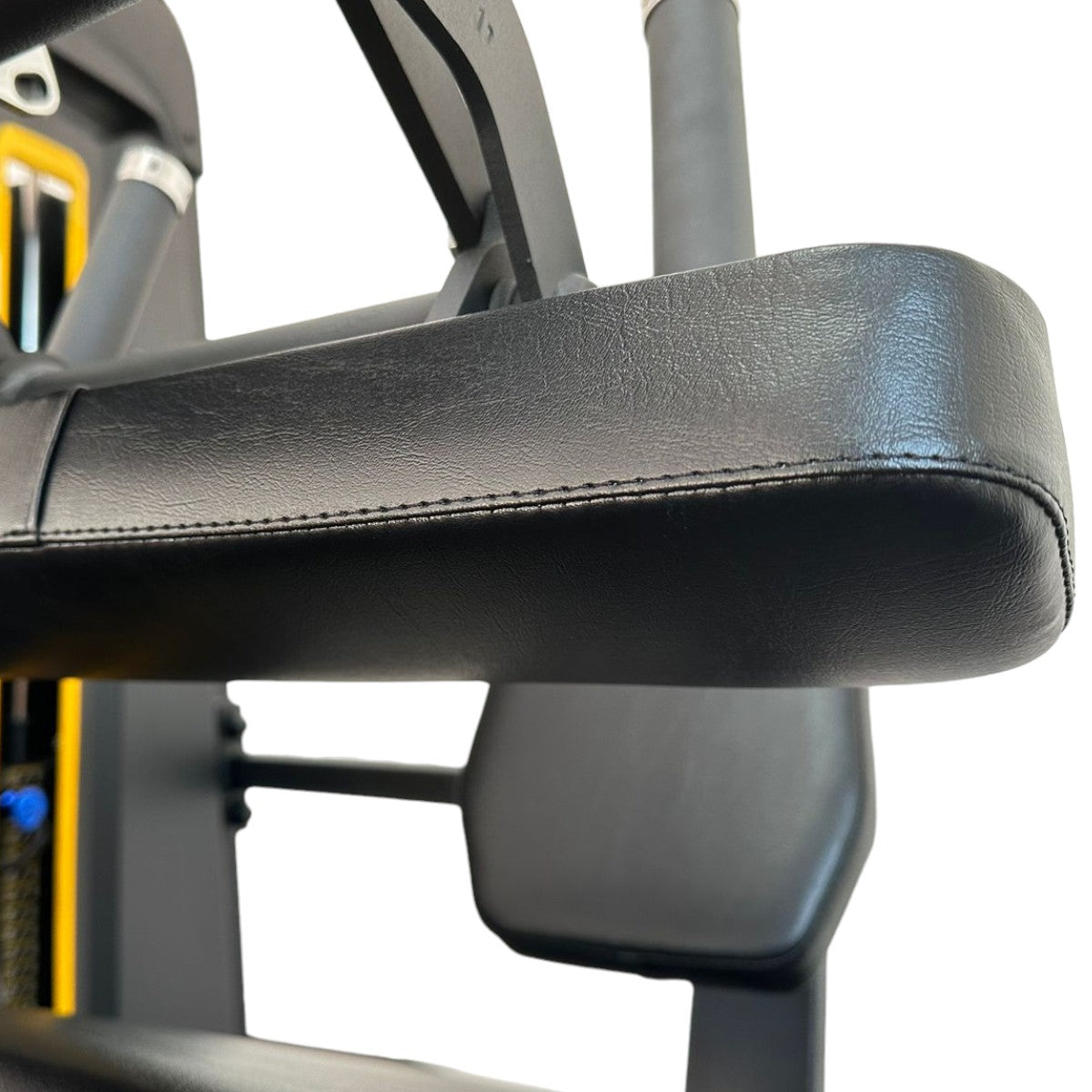 Cadeira Flexora Seated Leg Curl 130 kg Linha Hard Arzur - Rope Store #