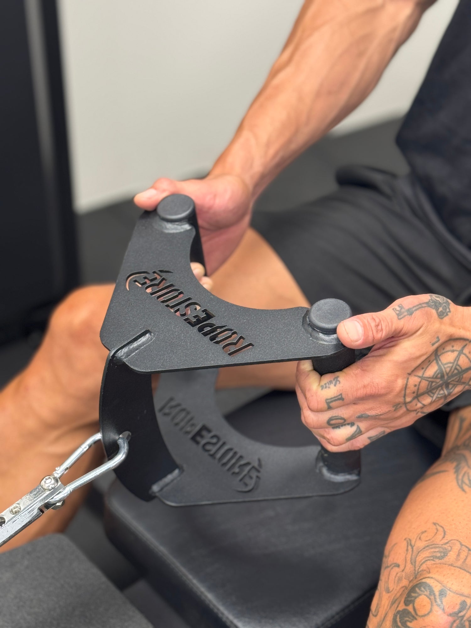 Puxador Triângulo Aberto Preto - Rope Store #
