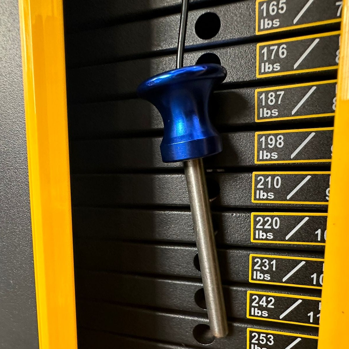 Máquina Glúteo Vertical 120 kg Linha Hard - Rope Store #