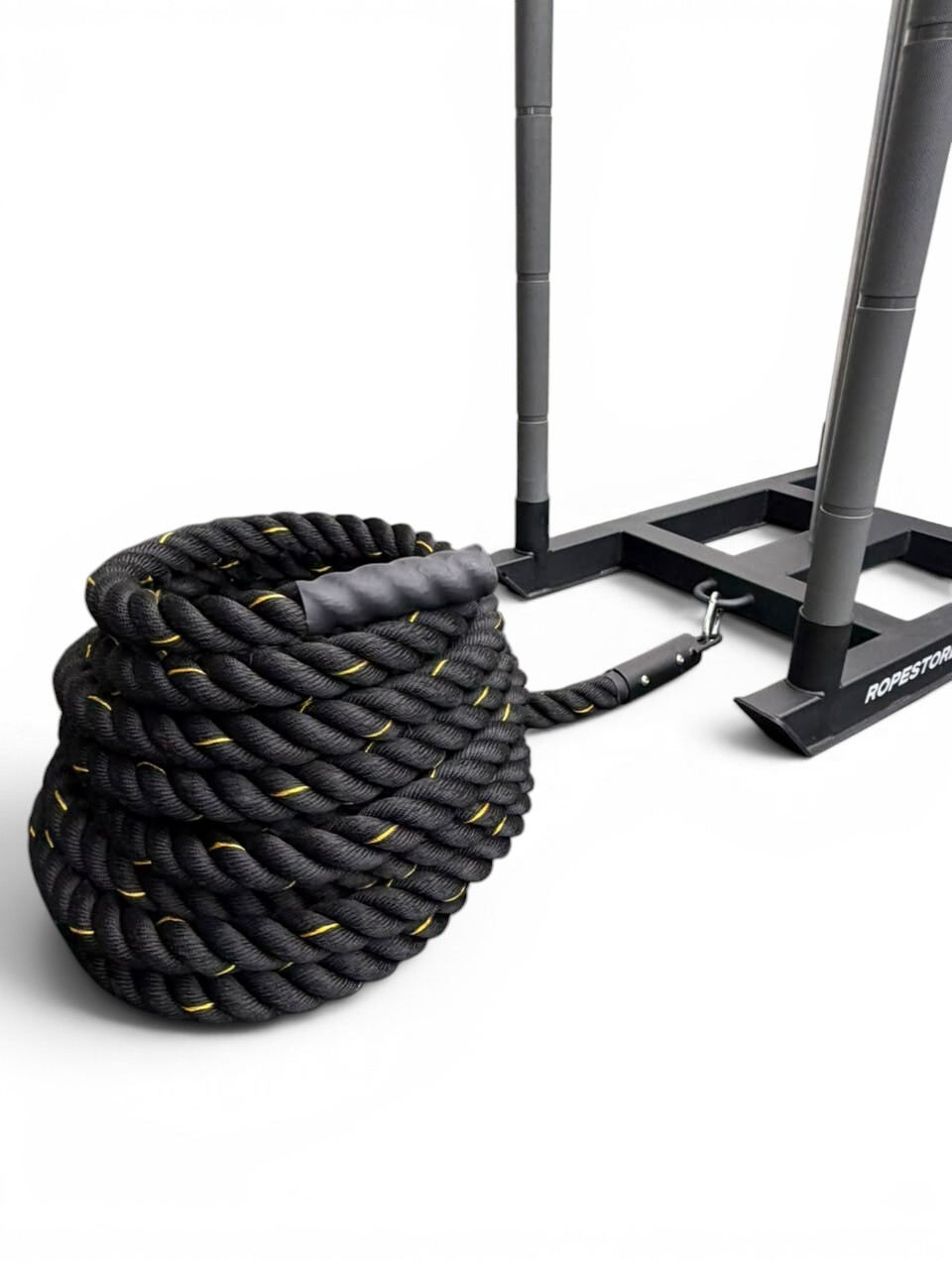 Corda preta para sled pull profissional com argola metálica reforçada para puxada de trenó.